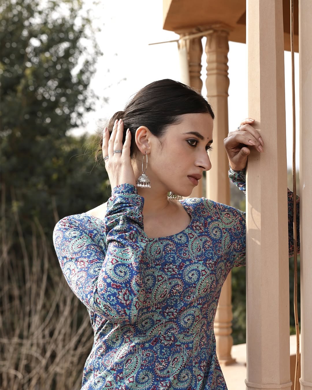 Women's Blue Paisley Printed Cotton Anarkali Kurta