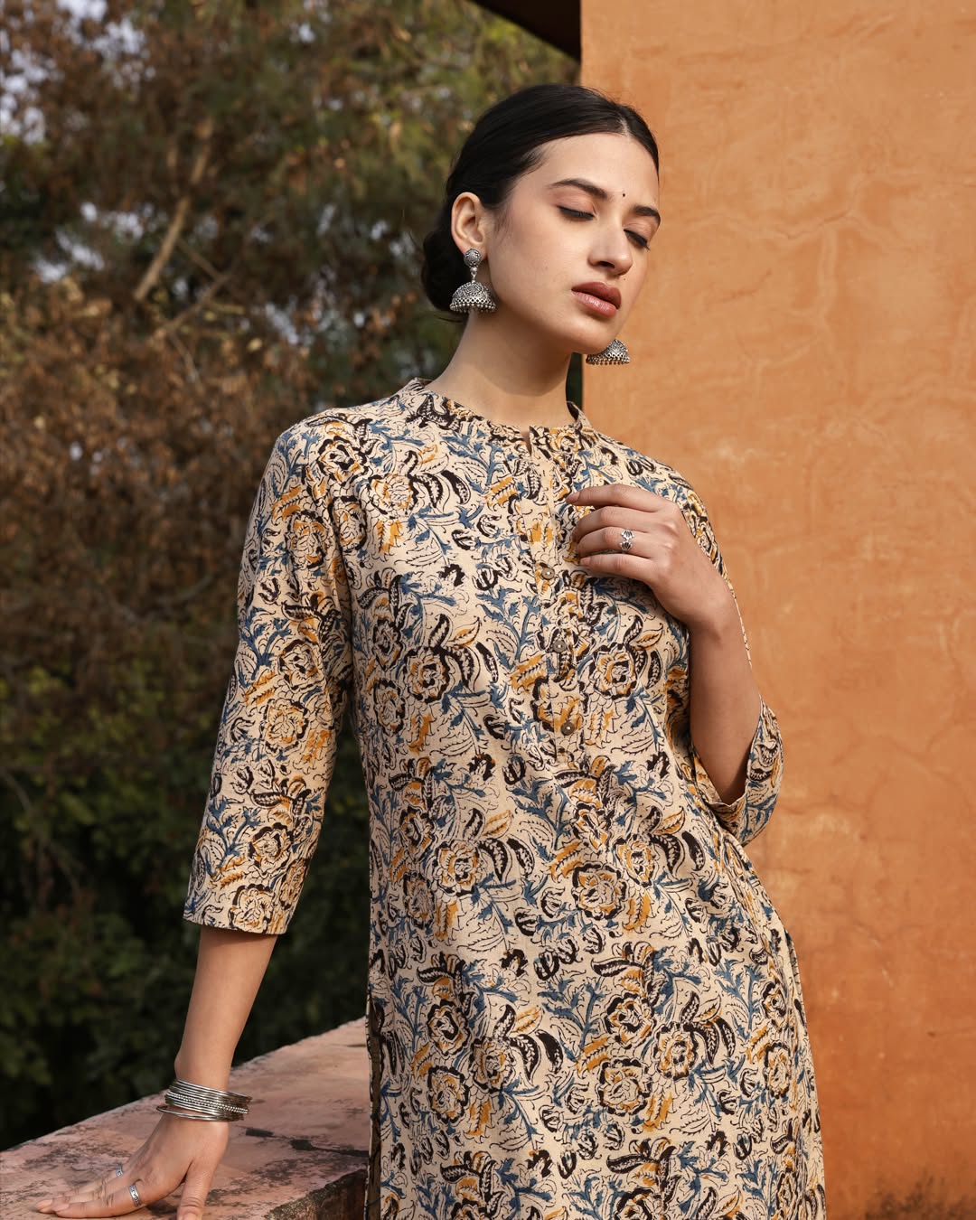 Women's Beige Floral Print Cotton Straight Kurta Set