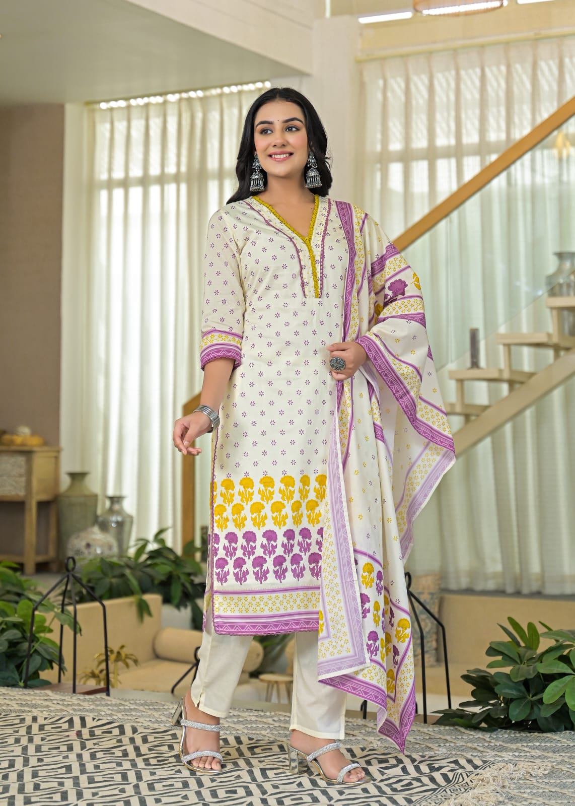 Women's Mull cotton White Straight Kurta with Pent and Dupatta