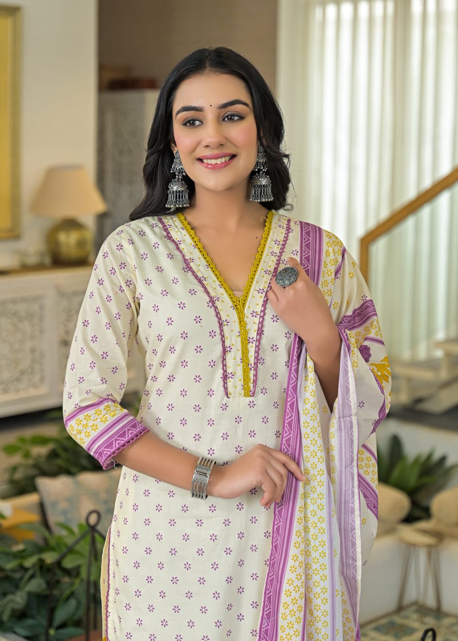 Women's Mull cotton White Straight Kurta with Pent and Dupatta