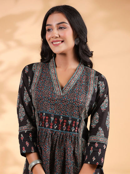 Black  Emboidered Anarkali Cotton Kurta